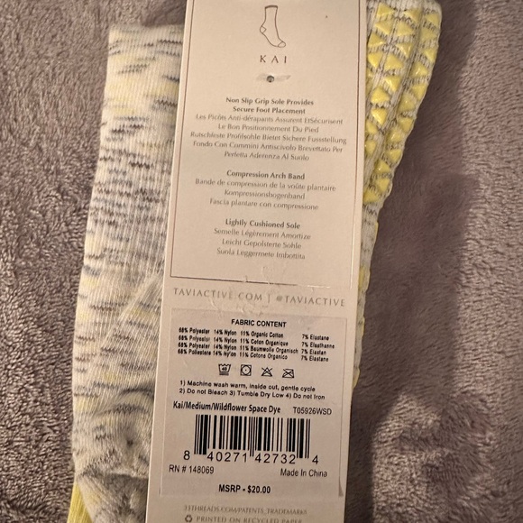 NWT Tavi Grip Kai Socks - Picture 3 of 5